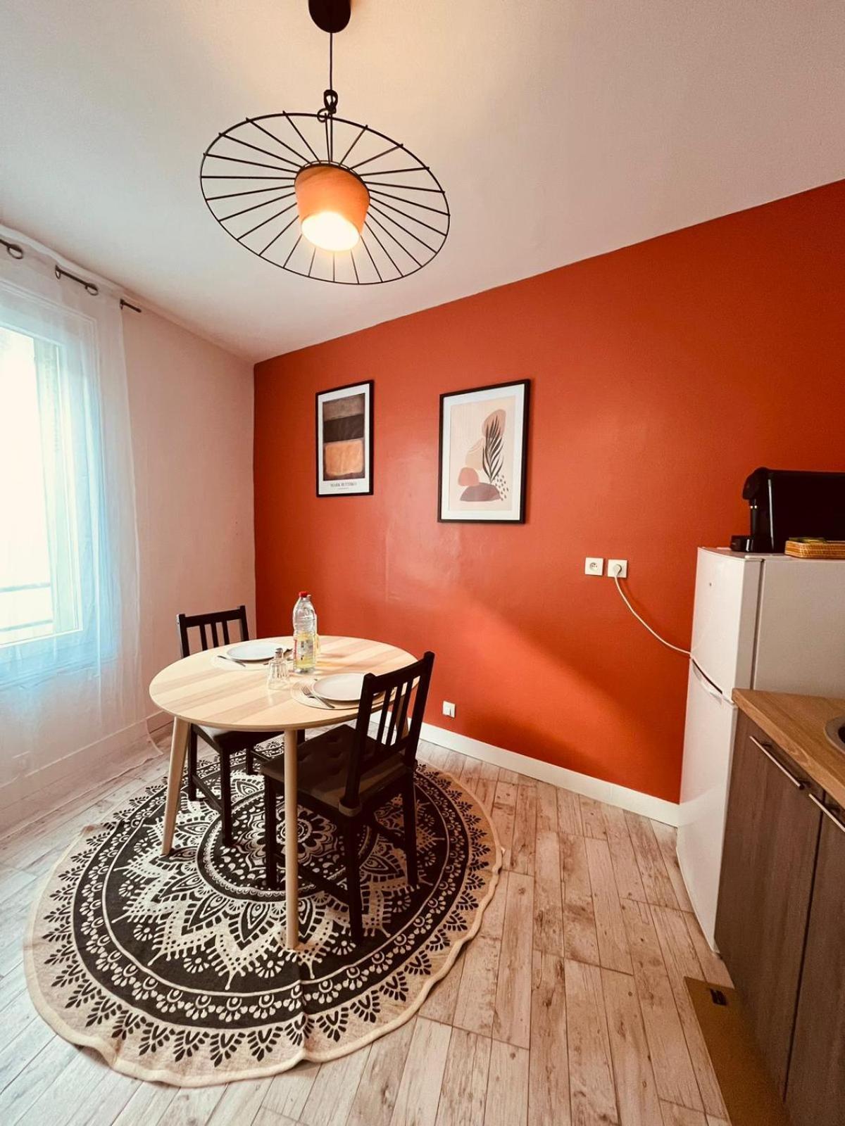 Maisonnette De Ville Au Calme Cosne-sur-Loire Екстериор снимка